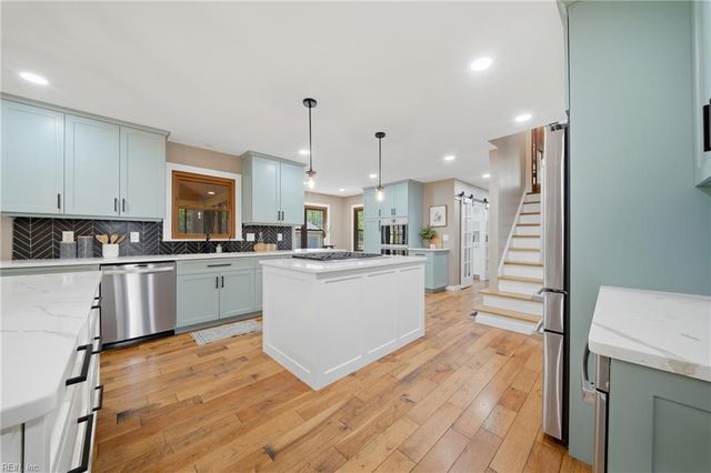 941 Pleasant Ridge DR, Chesapeake, VA 23322