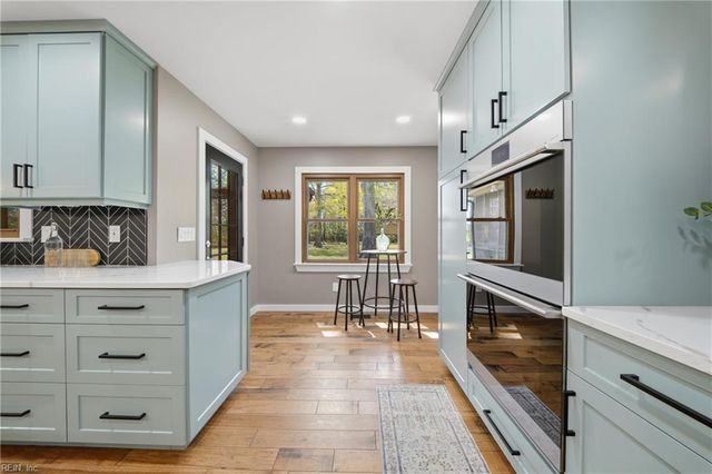 941 Pleasant Ridge DR, Chesapeake, VA 23322