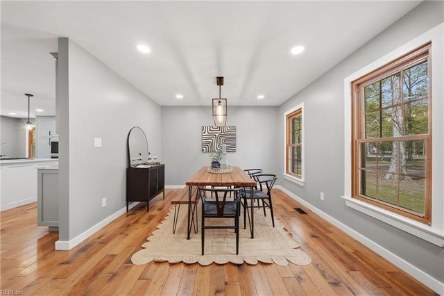 941 Pleasant Ridge DR, Chesapeake, VA 23322