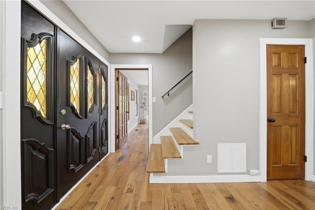 941 Pleasant Ridge DR, Chesapeake, VA 23322