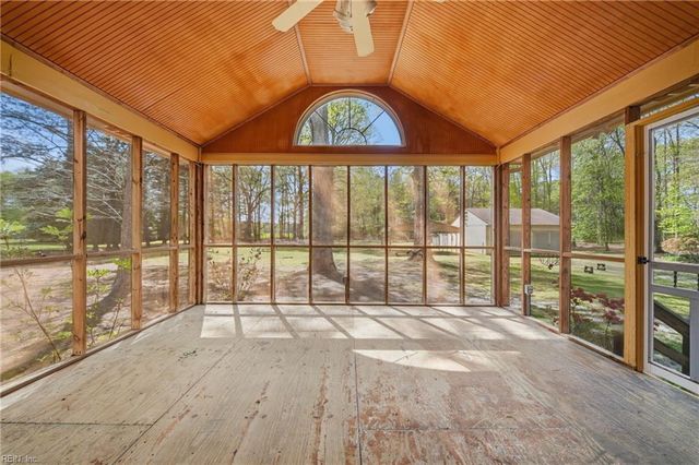 941 Pleasant Ridge DR, Chesapeake, VA 23322