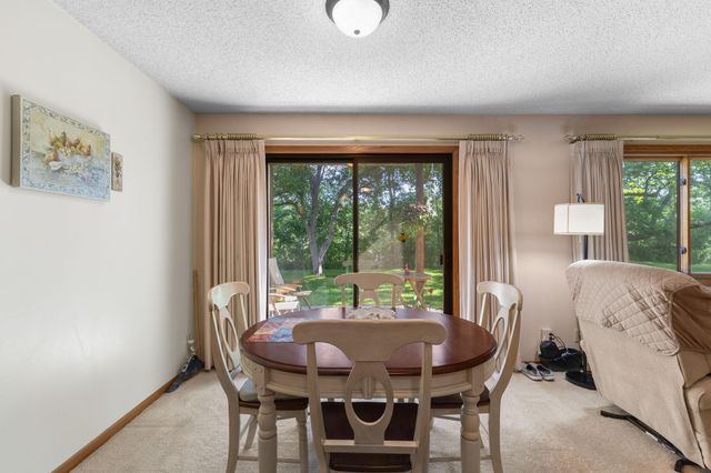 975 Heritage Court E 206, Vadnais Heights, MN 55127