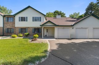 975 Heritage Court E 206, Vadnais Heights, MN 55127