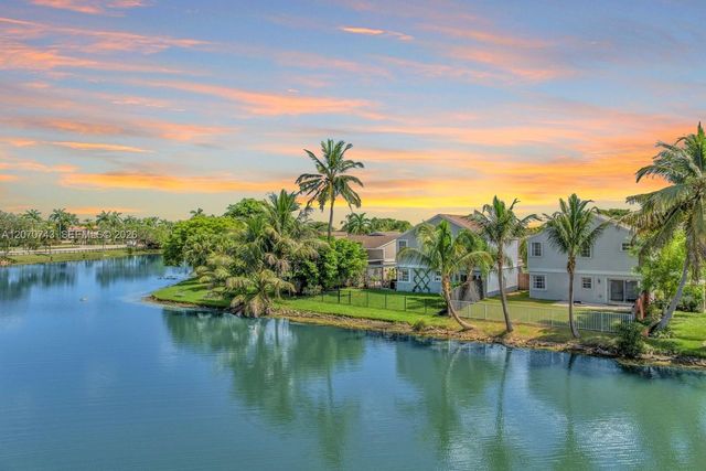 223 SW 159th Way, Sunrise, FL 33326