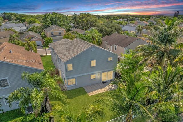 223 SW 159th Way, Sunrise, FL 33326