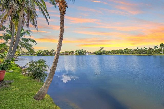 223 SW 159th Way, Sunrise, FL 33326