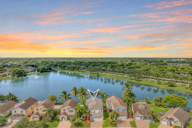 223 SW 159th Way, Sunrise, FL 33326