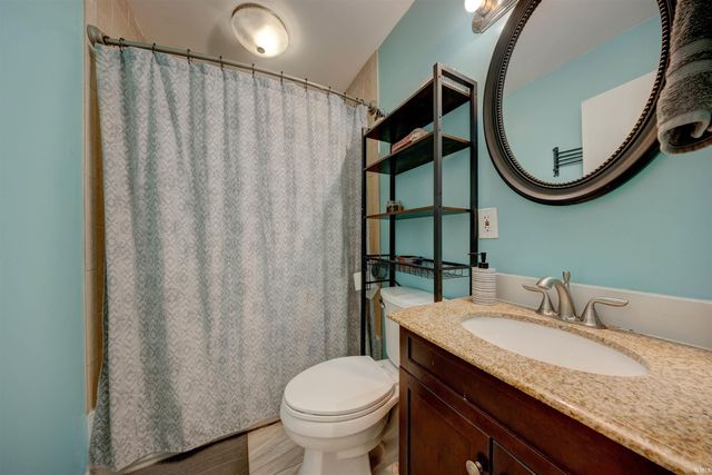 1513 MacArthur Circle, Evansville, IN 47714