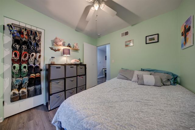 1513 MacArthur Circle, Evansville, IN 47714