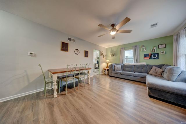 1513 MacArthur Circle, Evansville, IN 47714