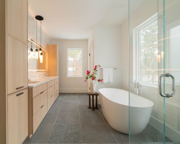 365 Charles River St, Needham, MA 02492