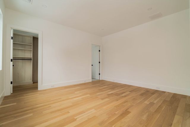 365 Charles River St, Needham, MA 02492