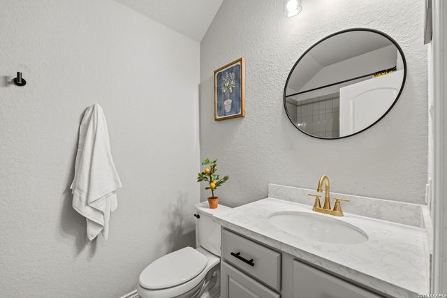 1521 spechts, New Braunfels, TX 78132