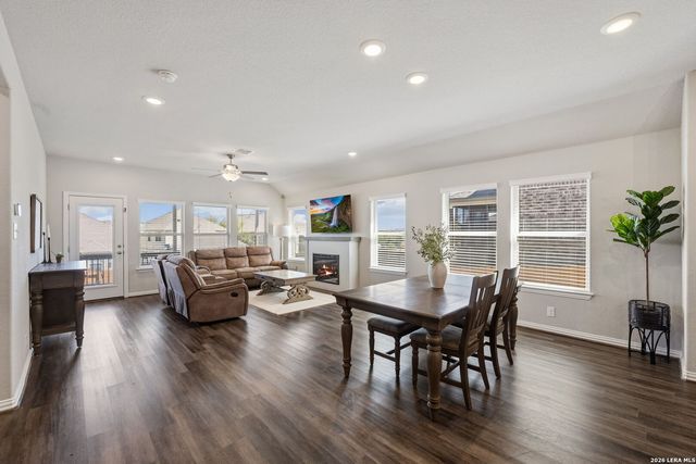 1521 spechts, New Braunfels, TX 78132