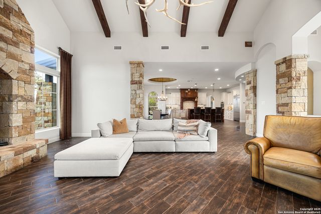 114 Hunters View, Boerne, TX 78006