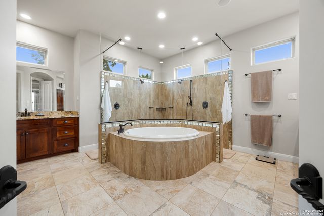 114 Hunters View, Boerne, TX 78006