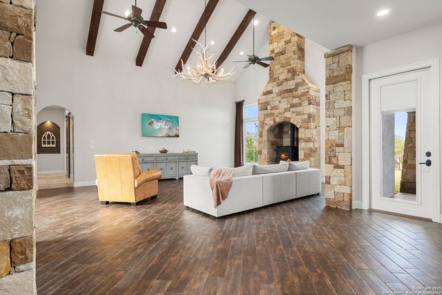 114 Hunters View, Boerne, TX 78006