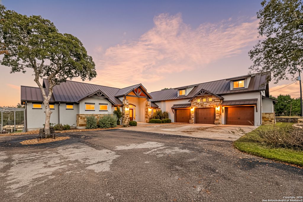 114 Hunters View, Boerne, TX 78006