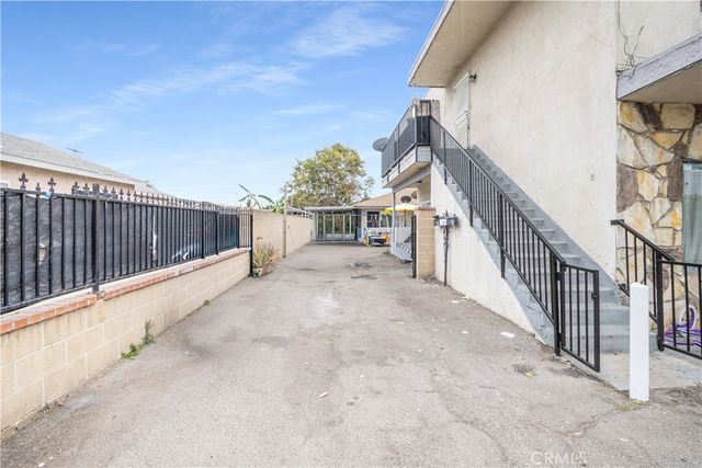 608 E Central Avenue, Santa Ana, CA 92707