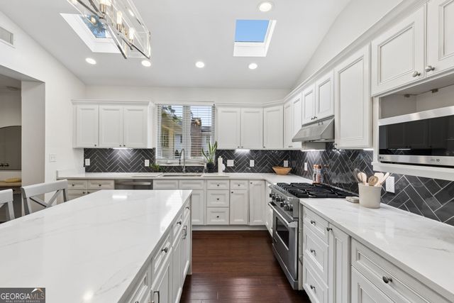 4091 Peachtree Dunwoody Road NE, Atlanta, GA 30342