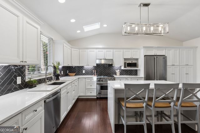 4091 Peachtree Dunwoody Road NE, Atlanta, GA 30342