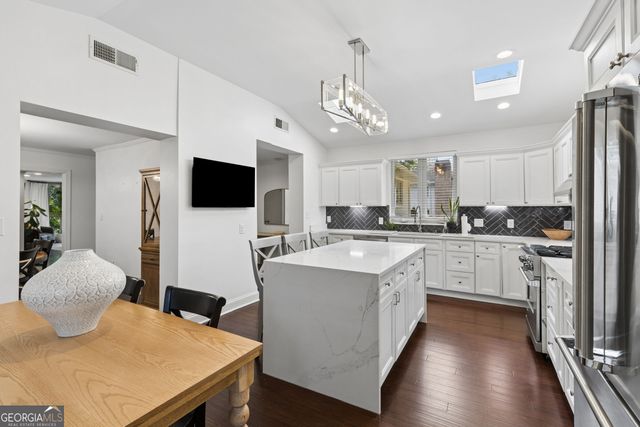 4091 Peachtree Dunwoody Road NE, Atlanta, GA 30342