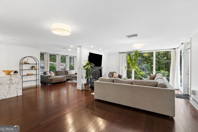 4091 Peachtree Dunwoody Road NE, Atlanta, GA 30342