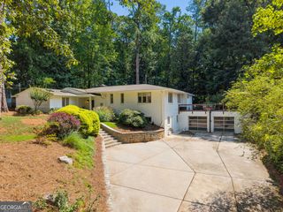 4091 Peachtree Dunwoody Road NE, Atlanta, GA 30342