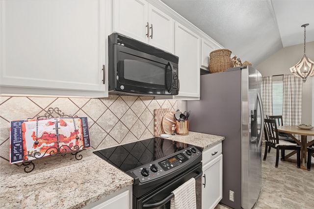 611 Whitefield, Bossier City, LA 71112
