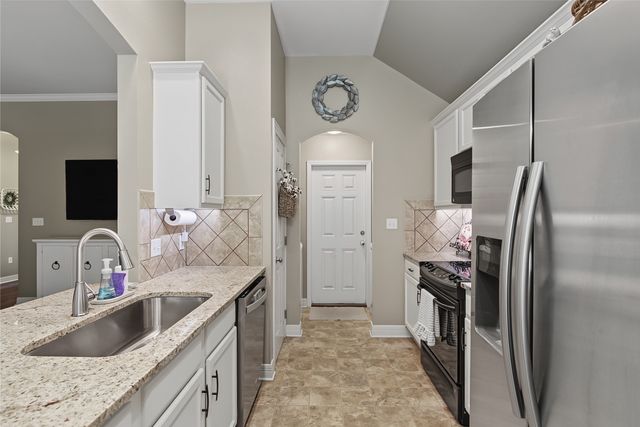 611 Whitefield, Bossier City, LA 71112