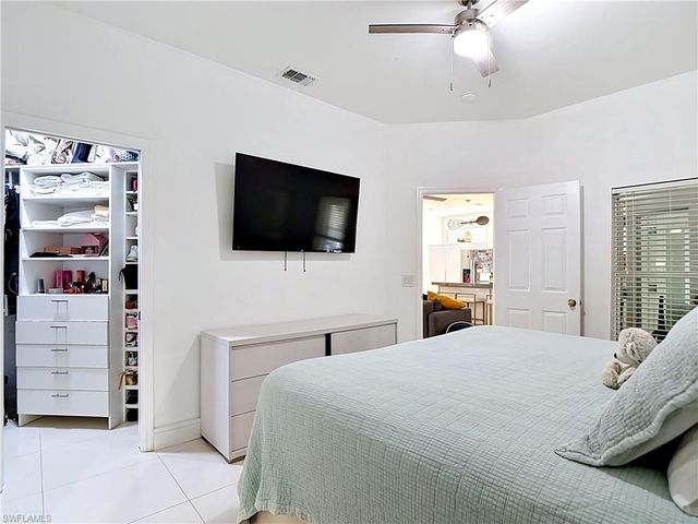 10735 San Tropez CIR, Estero, FL 33928