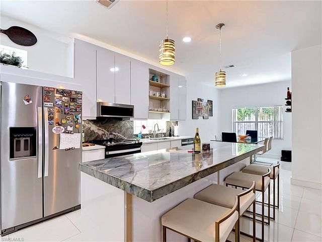 10735 San Tropez CIR, Estero, FL 33928