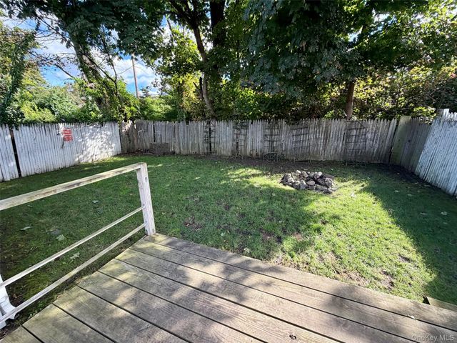 130 Lyon Place 1, Lynbrook, NY 11563