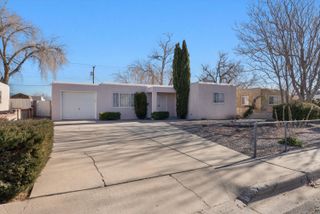 312 60th Street NW, Albuquerque, NM 87105