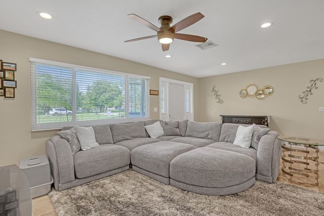 11920 41st Court N, Loxahatchee, FL 33411