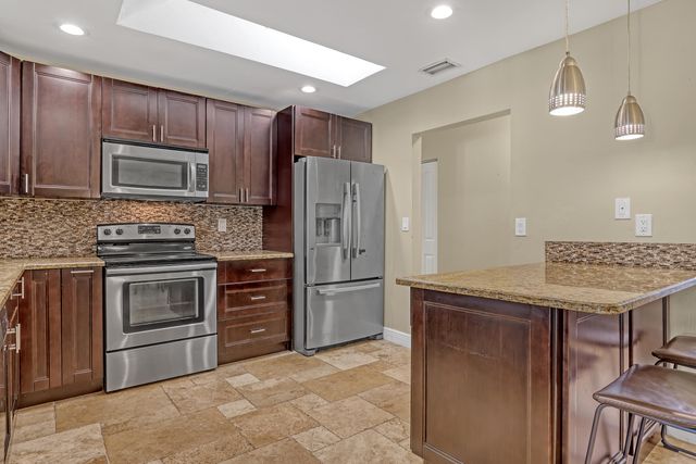 11920 41st Court N, Loxahatchee, FL 33411