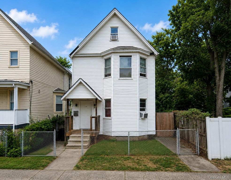 273 Gordon Street, Staten Island, NY 10304