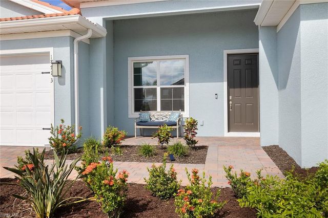 18713 Lake Hammock DR, Naples, FL 34114