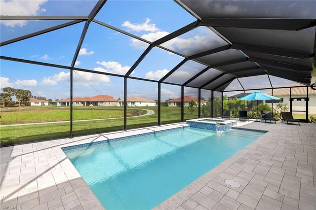 18713 Lake Hammock DR, Naples, FL 34114