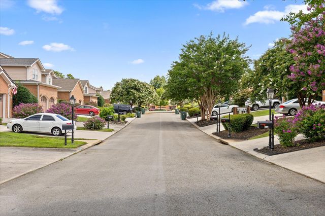 2514 Saint Lucie Court, Chattanooga, TN 37421