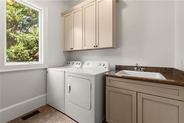 4290 Bobbins Way, Cumming, GA 30041