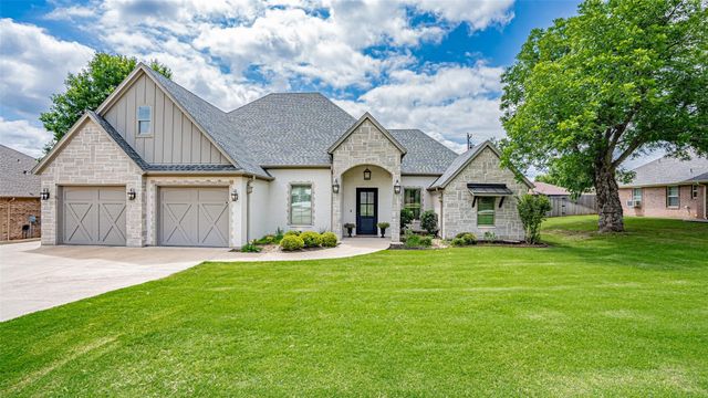 6409 Circo Drive, Granbury, TX 76049