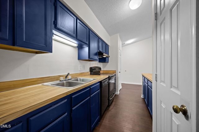 1321-302 Park Glen Drive Building 8j, Raleigh, NC 27610