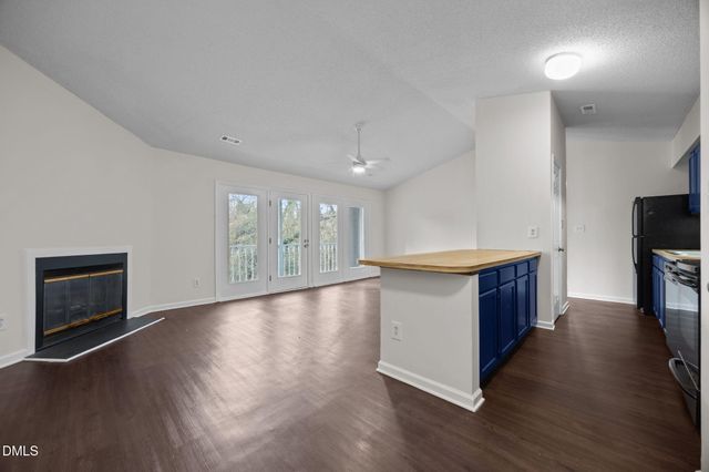 1321-302 Park Glen Drive Building 8j, Raleigh, NC 27610