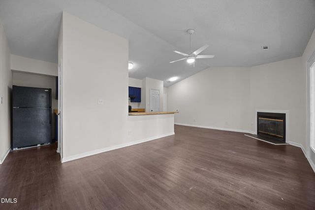 1321-302 Park Glen Drive Building 8j, Raleigh, NC 27610