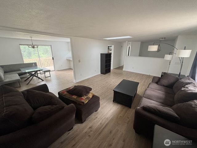 34418 54th Avenue S, Auburn, WA 98001