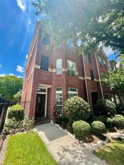 32 Waugh Drive B, Houston, TX 77007