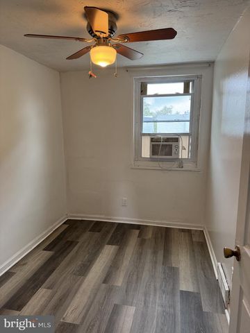 927 GRANT RD, Folcroft, PA 19032