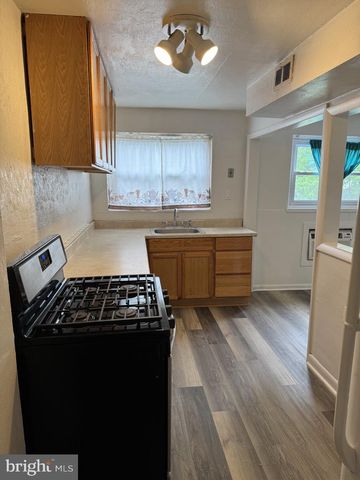 927 GRANT RD, Folcroft, PA 19032