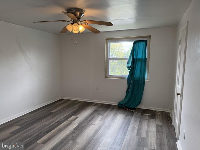 927 GRANT RD, Folcroft, PA 19032